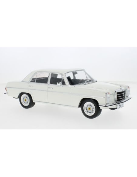 MODELCARGROUP MCG18122 MERCEDES 200 D (W115) 1968 WHITE 1:18 Modellino