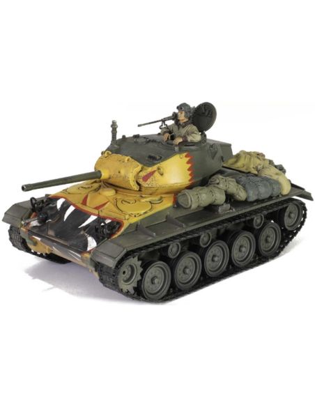 FORCES OF VALOR FOR801002B TANK M24 1945 US CHAFFEE MEDIUM COMPANY D.36 1:32 Modellino