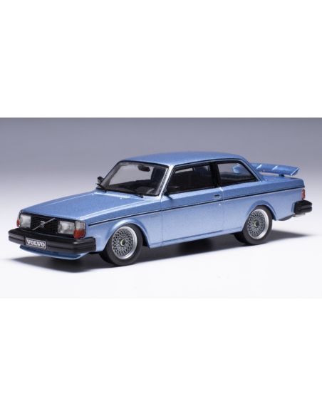 IXO MODEL CLC550 VOLVO 240 TURBO CUSTOMS 1980 MET.LIGHT BLUE 1:43 Modellino