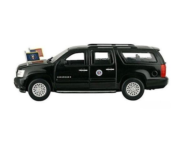 Luxury 675P CHEVY SUBURBAN ARMORED PRESIDENTIAL Modellino