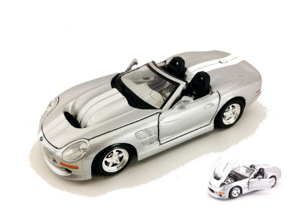 Maisto MI31277S SHELBY SERIES ONE 1999 SILVER W/WHITE STRIPES 1:24 Modellino