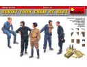 MINIART MIN35246 SOVIET TANK CREW AT REST SPECIAL EDITION KIT 1:35 Modellino