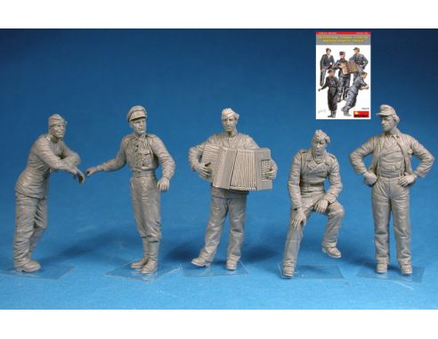 MINIART MIN35275 GERMAN TANK CREW (NORMANDY 1944) KIT 1:35 Modellino