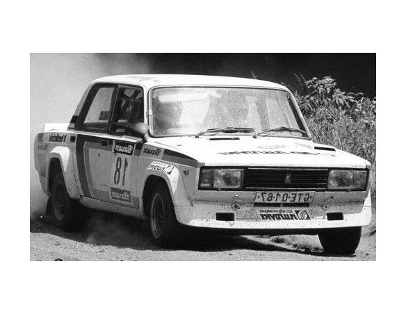 IXO MODEL RAC379A LADA 2105 VFTS N.18 RALLY BARUM 1986BLAHNA/SCHOVANEK 1:43 Modellino